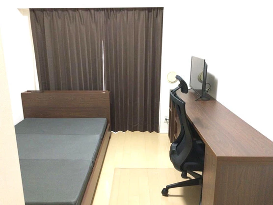 Slide show e95bd384 330b 4402 9913 9ec1ee109273