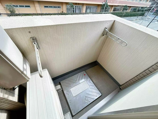 Slide show fb894122 c650 443f bab3 6cb6b4d49608