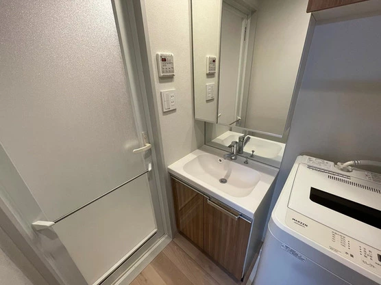 Slide show ca7634ad 7441 405c aa08 897931fda75c