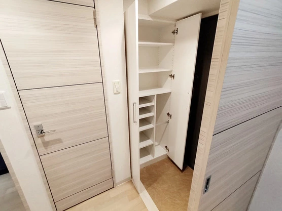 Slide show 03e78f42 0abf 444d a3b3 f086b9c35f14