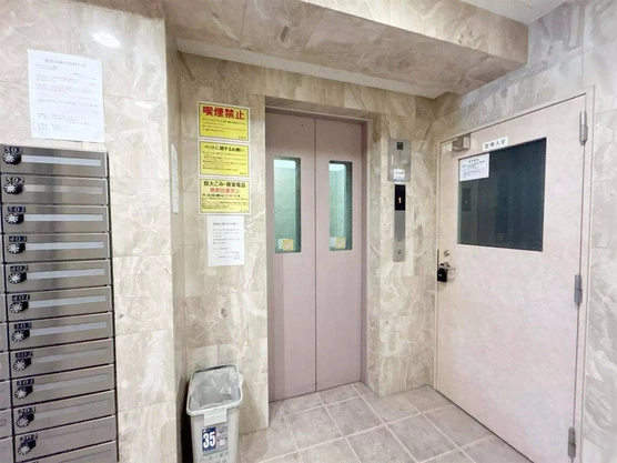 Slide show 233cd337 8a39 4c70 b311 ae57866126a3