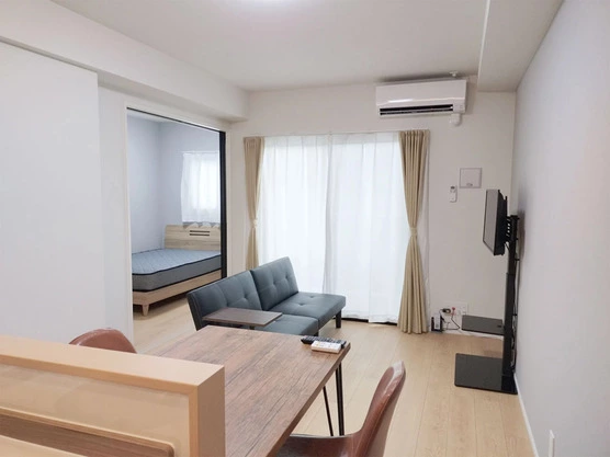 Slide show b6b6c5cb eef0 47e8 9f22 c8b457303afc