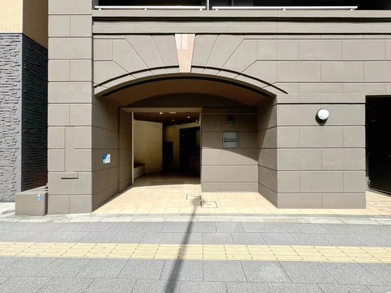 Slide show 93b61bf8 8602 4e9d 9849 383fedc19406