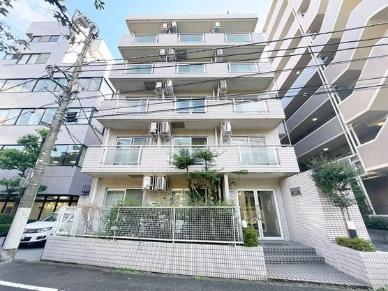 Slide show 8f443c66 2091 4613 a810 dc5f604f61a9