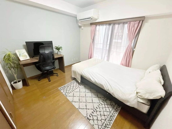 Slide show 1395939f 252a 4901 b323 13f3ad897d1e