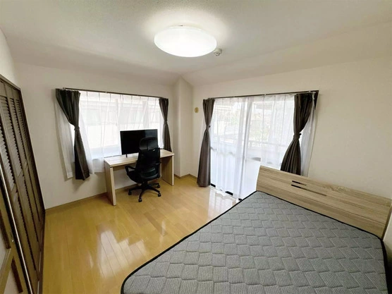 Slide show d7fda3bc c4fc 4cde a012 352857a95779