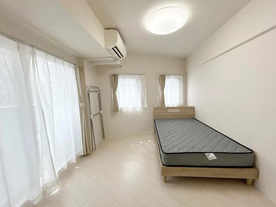 Slide show a84b18f3 9928 49e9 9bc4 1432f332c00c