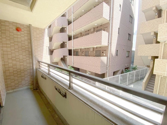 Slide show acf3a0f5 2d22 4514 8081 5fb27ec05723