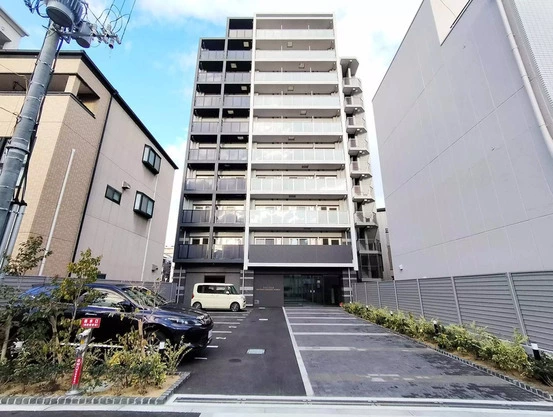 Slide show 9a887745 edab 4aba 8b50 e5919ea70f30