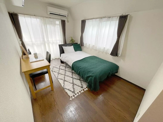 Slide show 77c8d3fb b8d0 429a ab32 7818effbd487