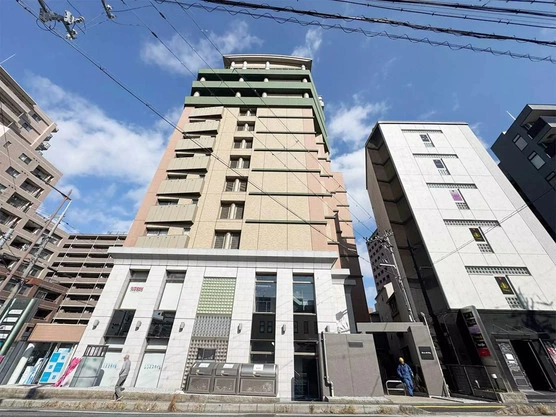 Slide show 4a7d2030 7562 4b81 8df7 3ea85fa5b7d4