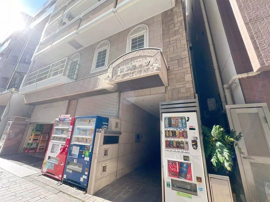 Slide show 60954a41 1670 4540 8418 37444d1bd8c1