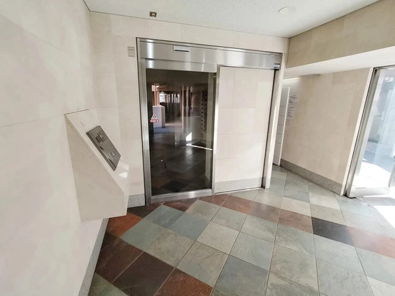 Slide show a8f6c785 5871 4d25 80ca bc793f93c9bd