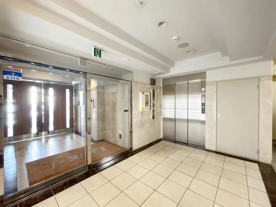 Slide show 5a090d59 3fed 4ba0 a2cd 2a468c5ff761