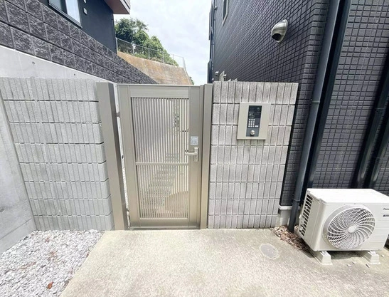 Slide show 094665e0 92ba 4aec a6a0 32cfeca809a9