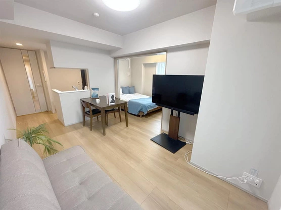 Slide show 7c34a27f 44f9 4ba6 9acd 5e4d224832b5