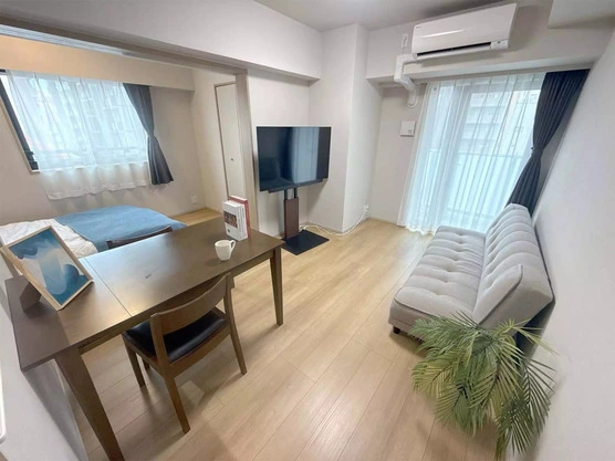 Slide show 72ecf192 ef66 4e23 9ce6 a53099b80073