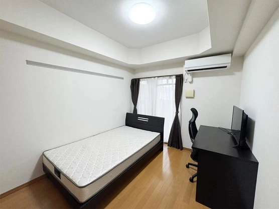 Slide show aa6581fd 58dd 43bd 9638 faf478f73ff1