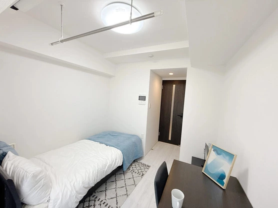 Slide show 7ec19e6f 6000 43f0 9455 01c38cc49105