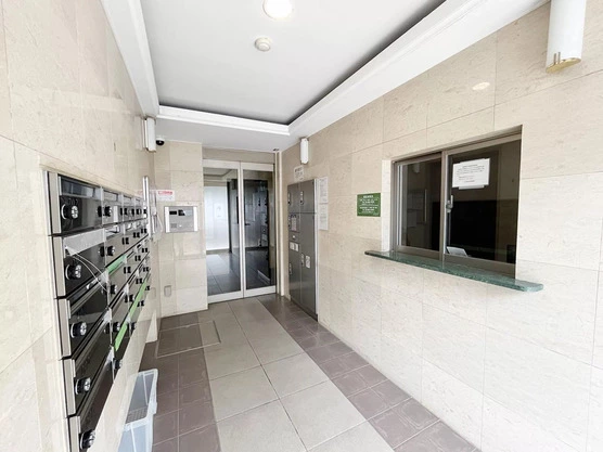 Slide show ee6b3b79 51ed 446d bfee 16b600e4b508