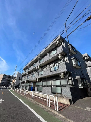 Slide show d282d7df da7c 4b02 9e6f 0cf4d2d40a65