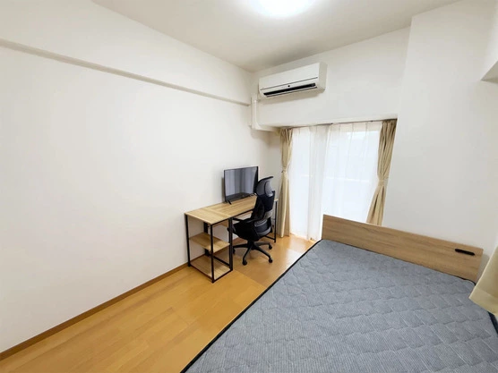Slide show ad849ca6 9cdc 4e79 8efe 8a5749e81d7e