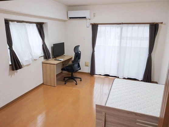 Slide show e9e9a69a 3b79 4ad2 ac82 f6183ea041fc