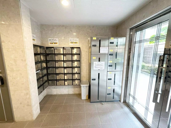 Slide show e71aae11 0322 47a7 8edd 9b2d48772b1e