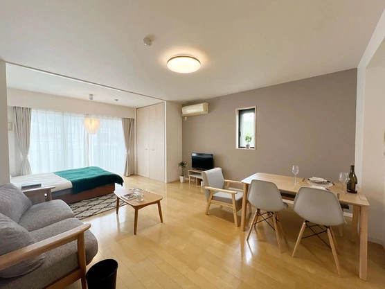 Slide show dbde58b9 5d48 454e a31f e5e542a466ee