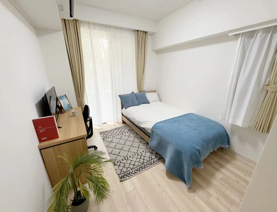 Slide show df47f53c 9424 4648 888b cb015a7a65a5