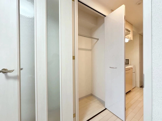 Slide show ed51d7a9 9113 4c29 8453 137f04071203