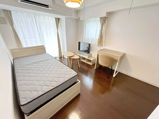 Slide show 77a282ef 0363 46e4 92d8 9324860446f7