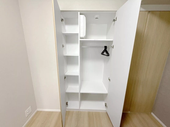 Slide show 70fa8770 7f37 42d8 b39e ccfd26c9bd0c