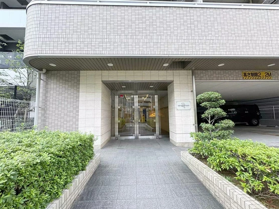 Slide show d0858abe 6cc7 430c a138 b0265b95ab96