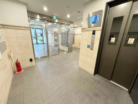 Slide show bd92750d 53b5 4065 9d84 a98519df56cf