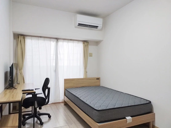 Slide show 6f8521f4 a9de 44b1 b986 c2f35dce7538