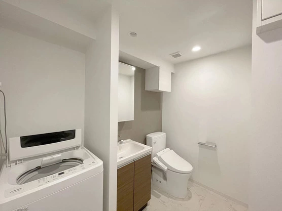 Slide show 72db1c92 25f1 472e b751 25946f81fb04