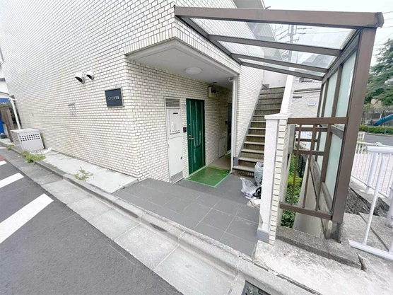 Slide show 0cb8a97f 5fdc 41a4 9bed 26f36ab68d0b