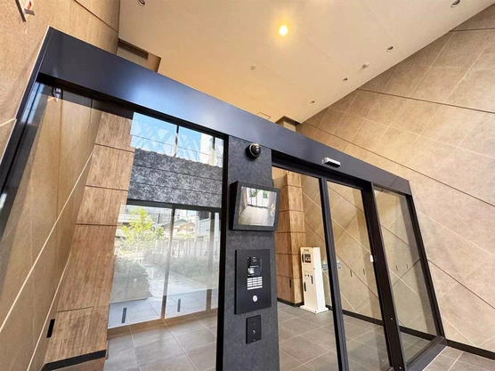 Slide show e053fb86 f4c2 43f3 8776 70c1bf437e45