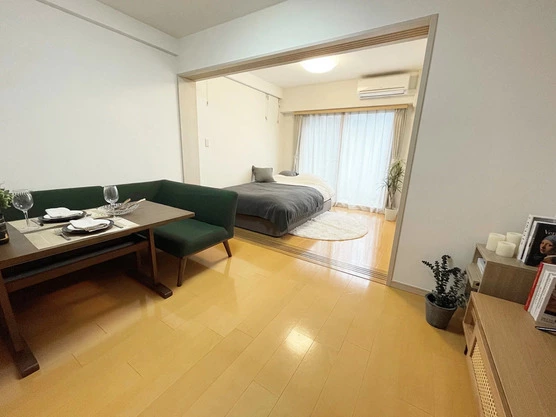 Slide show 63fa1cdf 586f 4c49 a062 352a7a1809de