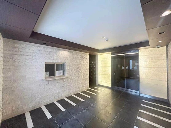 Slide show de6c9833 9658 4ba6 9032 620844bb170e