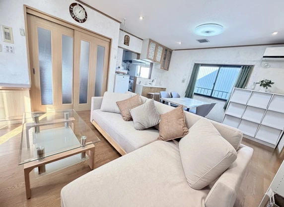 Slide show 2e27dc0d a3c7 43cb b054 90046a1d4f3a