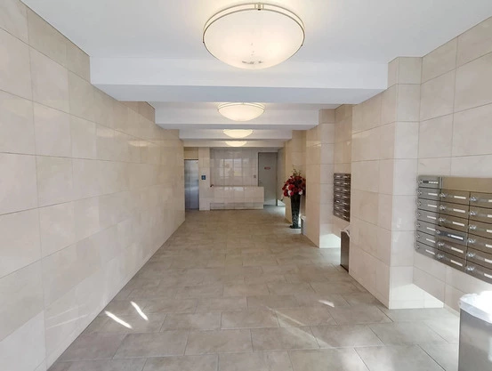 Slide show c8cd3966 c207 46e8 9c45 b377ba847392