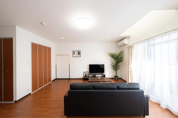 Slide show 4dc6d5c9 28ce 487d b99a 4cc6d699af3a