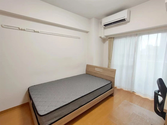 Slide show 9b84aad8 c0bc 48f2 bcd6 766b4fb33412