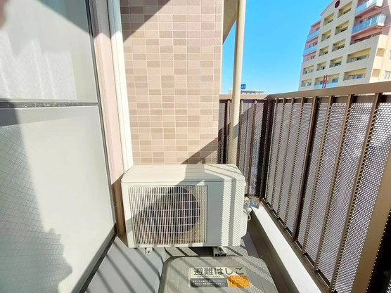 Slide show f5660a54 03c9 42e6 9000 3e71cadfa001